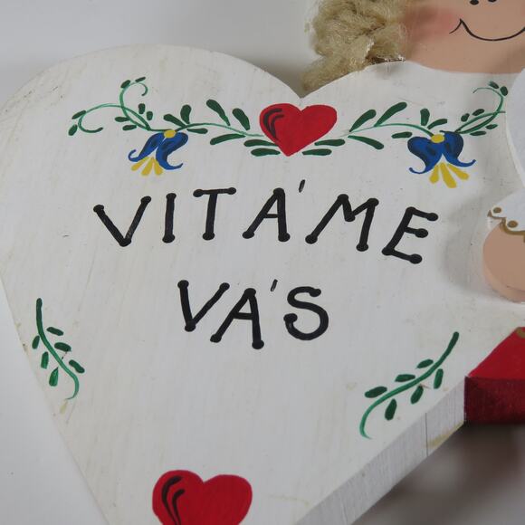 Hand Painted Folk Art Wooden Welcome Sign with Heart - Slovak "Vitame Vás" - Picture 12 of 15